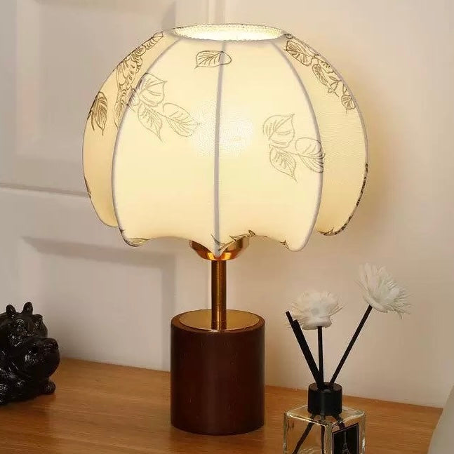 Song Dynasty Aesthetic Table Lamp - Chinese Pastoral Retro Solid Wood Bedside Lamp