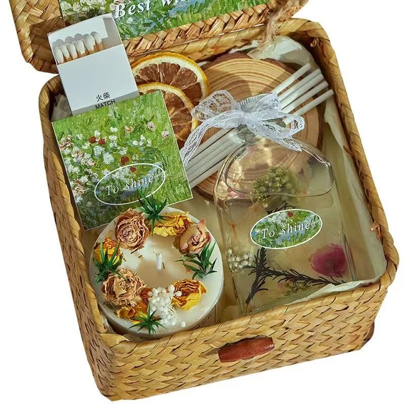 Flameless Aroma Gift Set – Premium Scented Candle & Diffuser