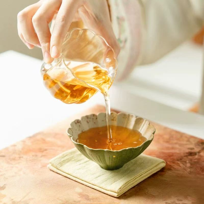 Premium Ceramic Kung Fu Tea Cup – Elegant Personal Tea Vessel