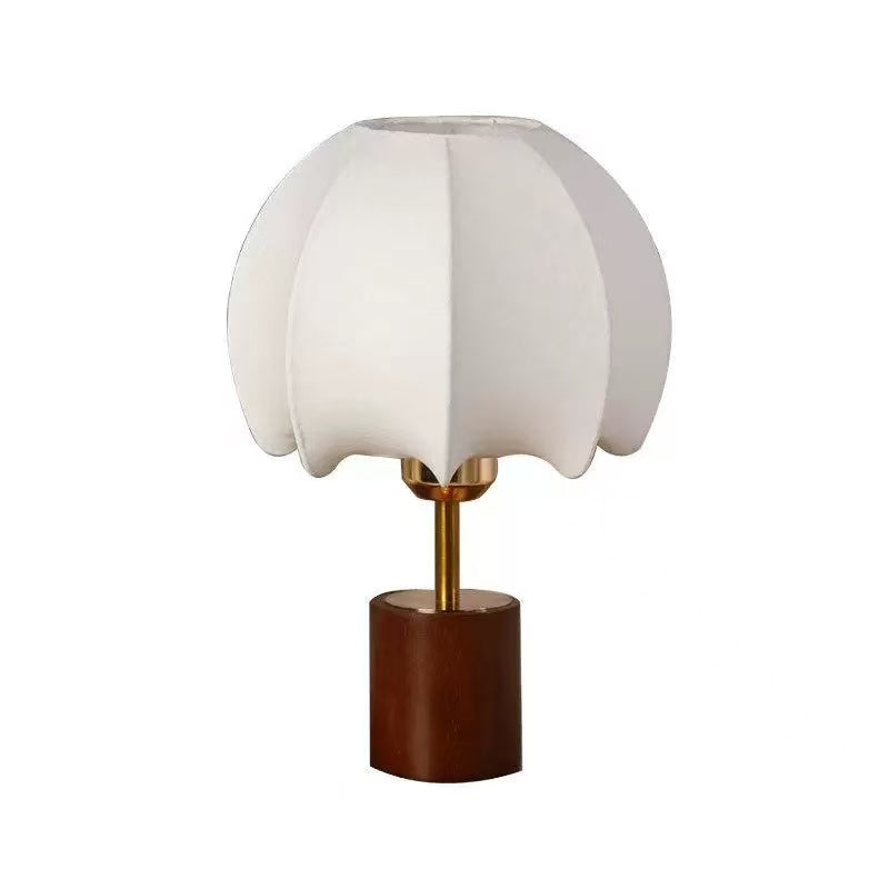 Song Dynasty Aesthetic Table Lamp - Chinese Pastoral Retro Solid Wood Bedside Lamp